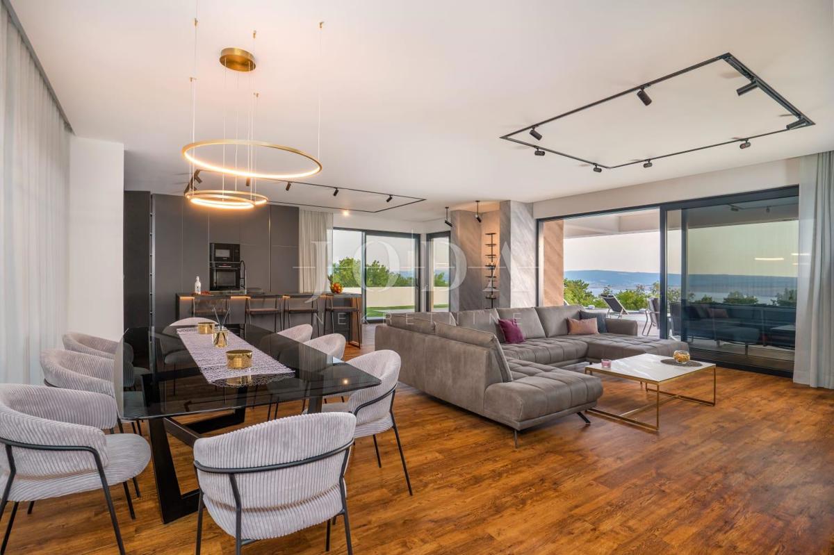 Hiša Jadranovo, Crikvenica, 200m2