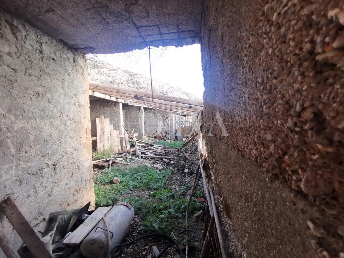 Hiša Lukovo Šugarje, Karlobag, 100m2