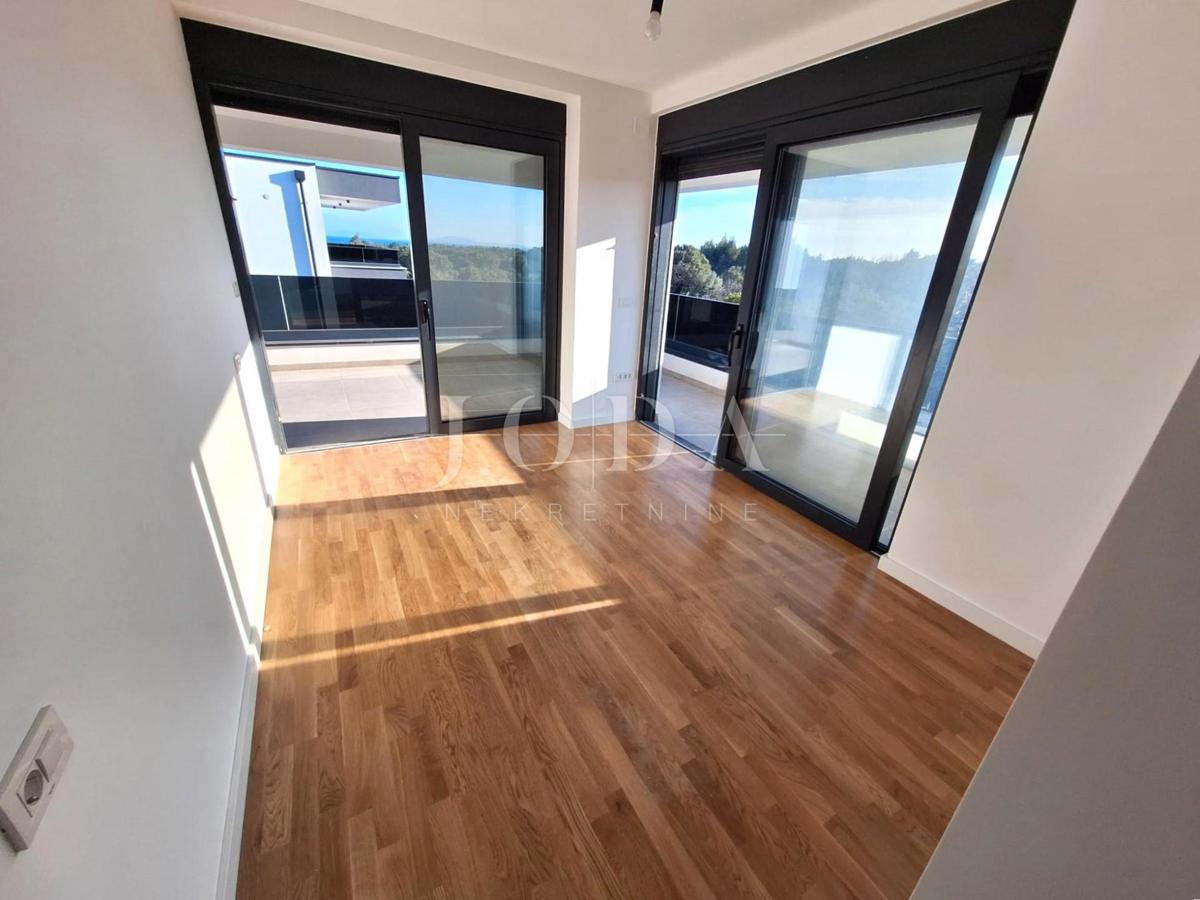 Luksuzno stanovanje z bazenom in teraso, mesto Krk