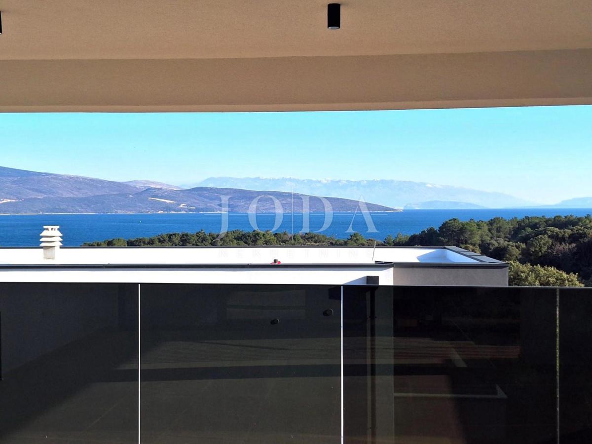 Luksuzno stanovanje z bazenom in teraso, mesto Krk