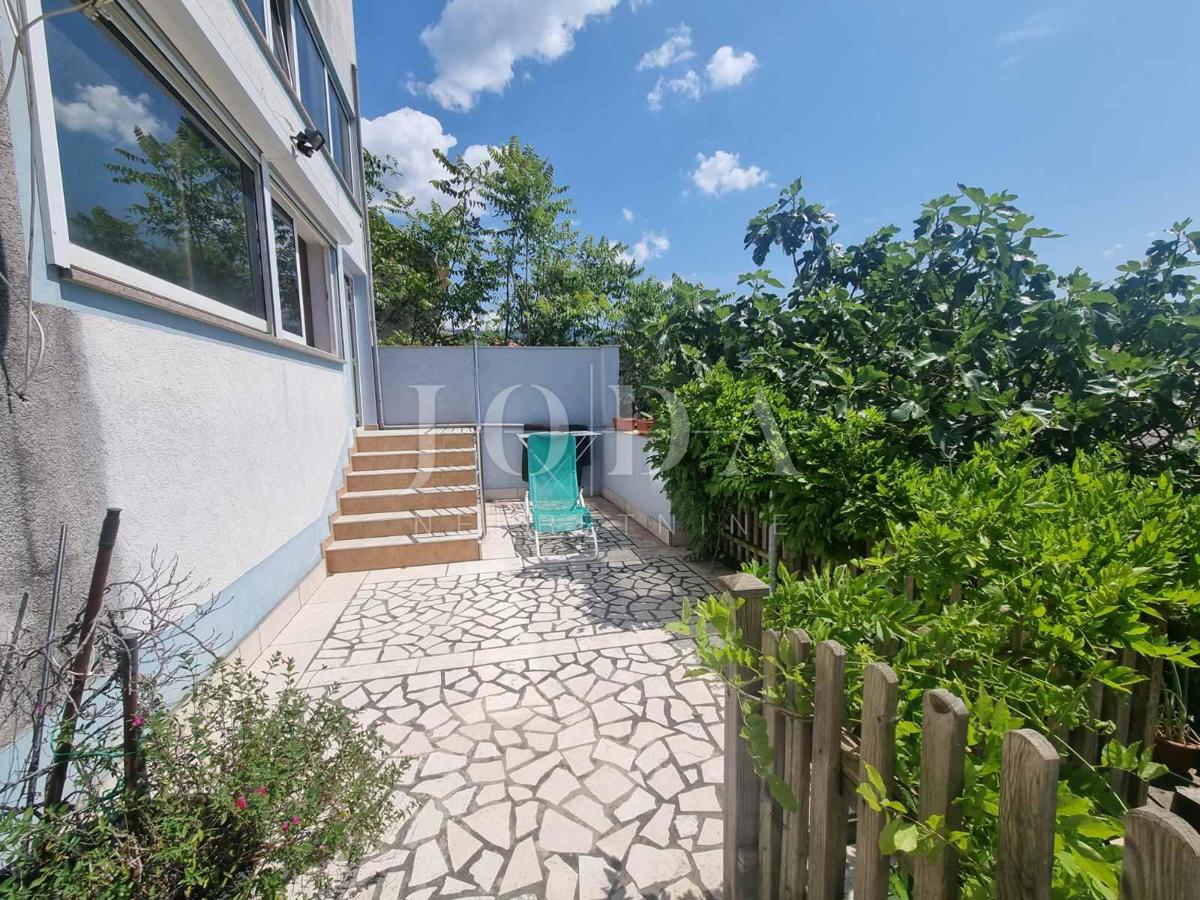 Hiša Crikvenica, 520m2