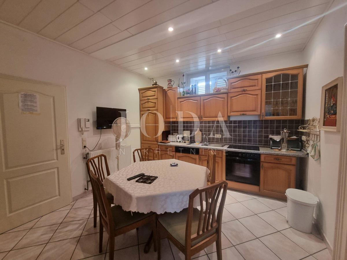 Hiša Crikvenica, 520m2