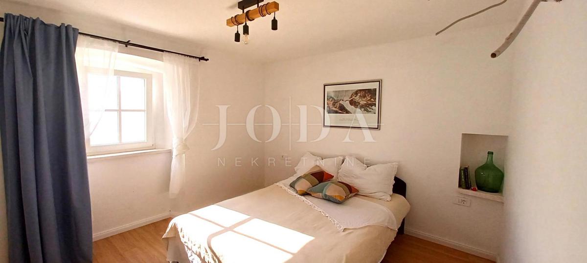 Autentična kamnita hiša z vrtom, Dobrinj - otok Krk