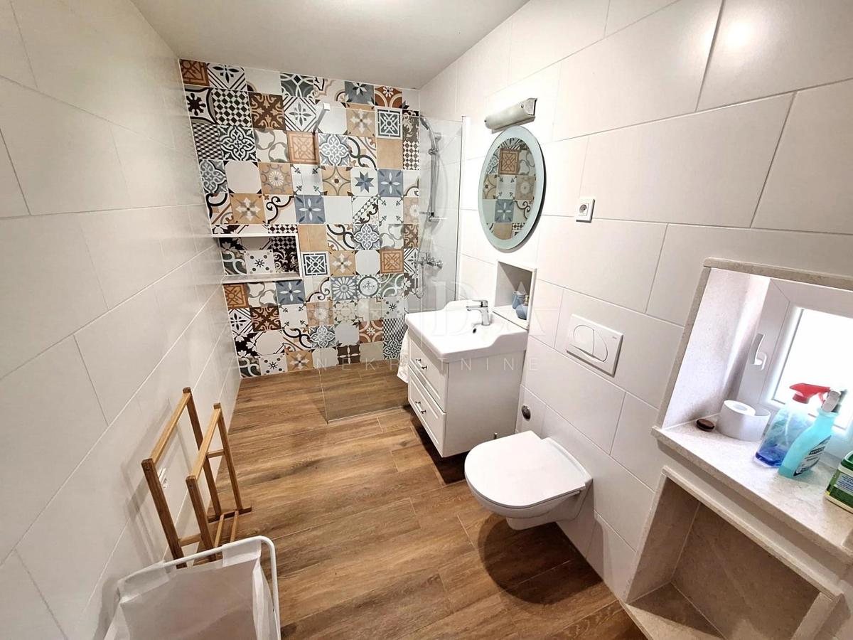 Autentična kamnita hiša z vrtom, Dobrinj - otok Krk