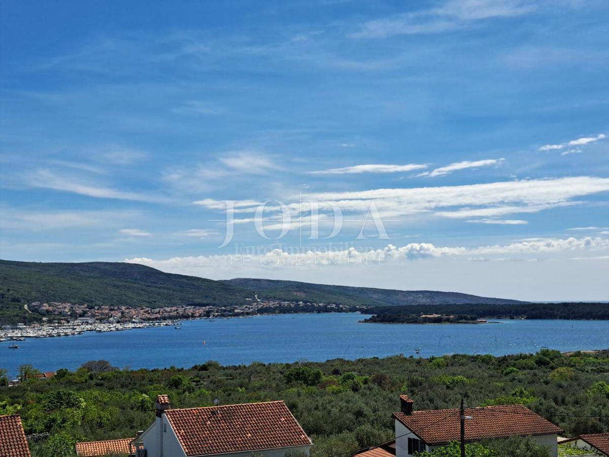Otok Krk - apartmajska hiša s čudovitim pogledom na morje
