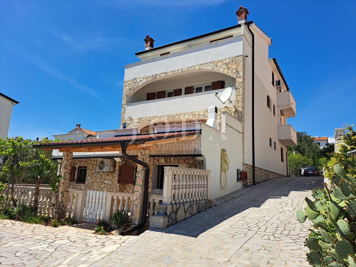 Otok Krk - apartmajska hiša s čudovitim pogledom na morje
