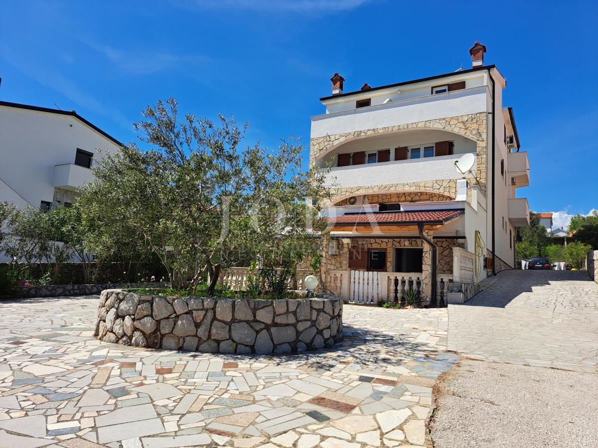 Otok Krk - apartmajska hiša s čudovitim pogledom na morje