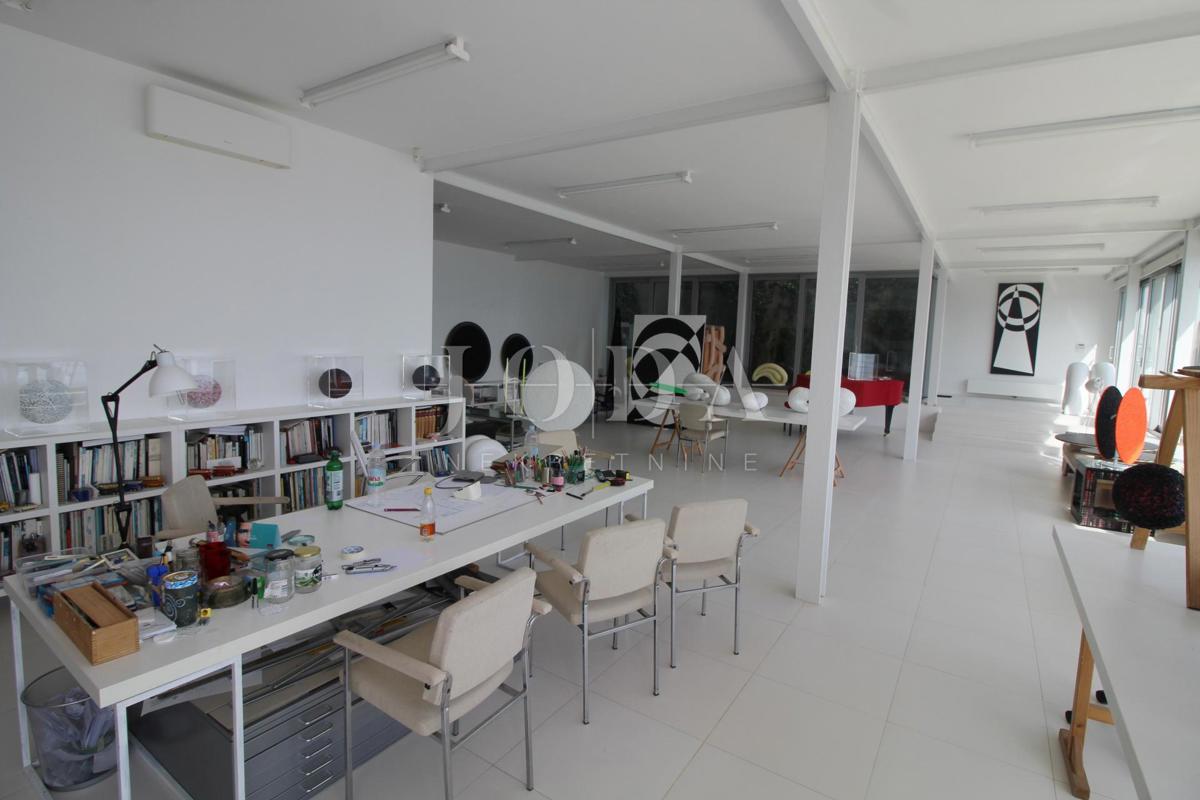 Impresivna villa na moru! Sinergija prostora, čovjeka i mora!