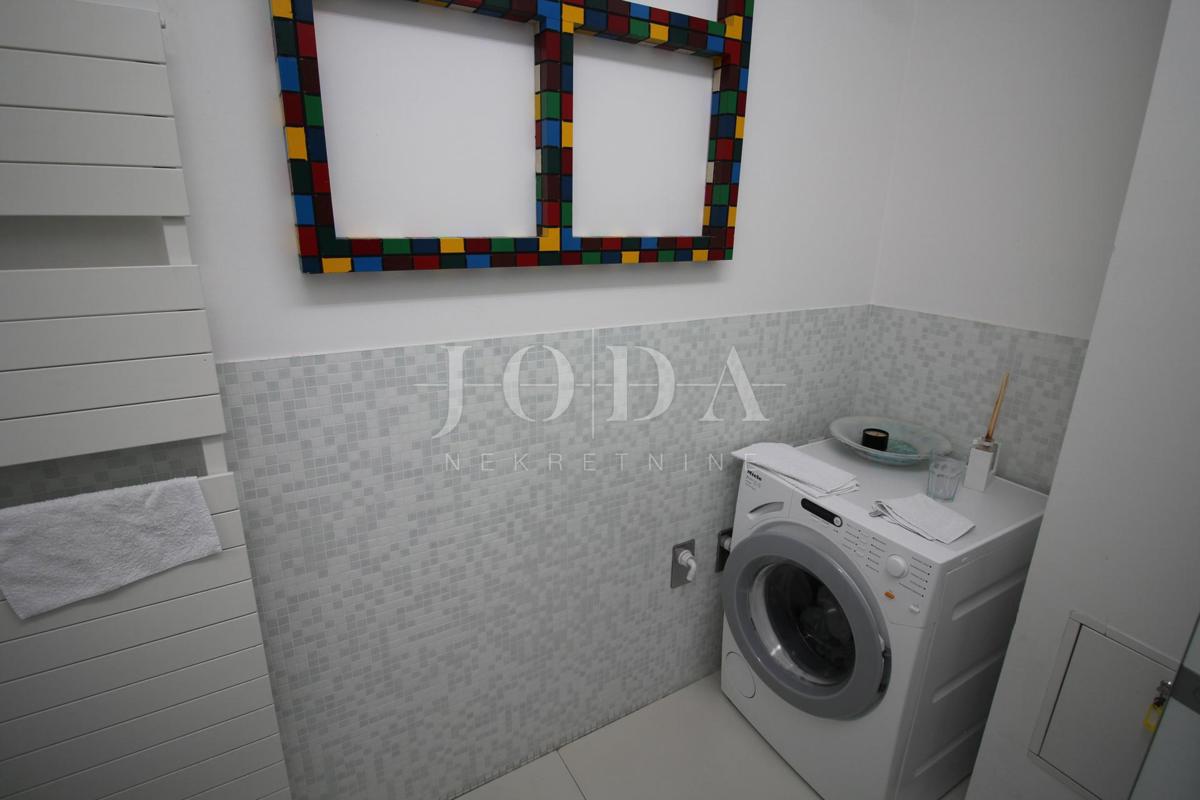 Impresivna villa na moru! Sinergija prostora, čovjeka i mora!