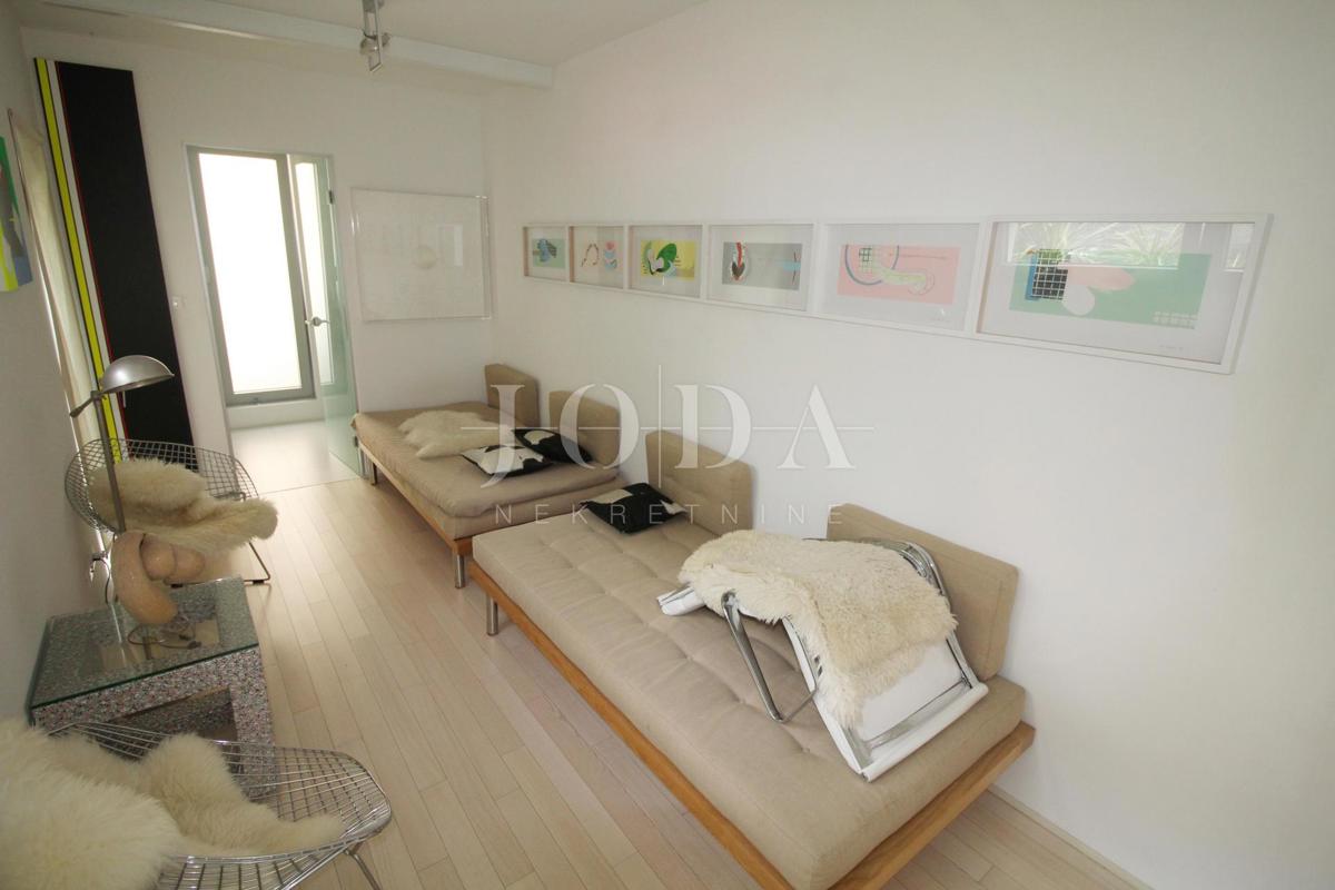 Impresivna villa na moru! Sinergija prostora, čovjeka i mora!