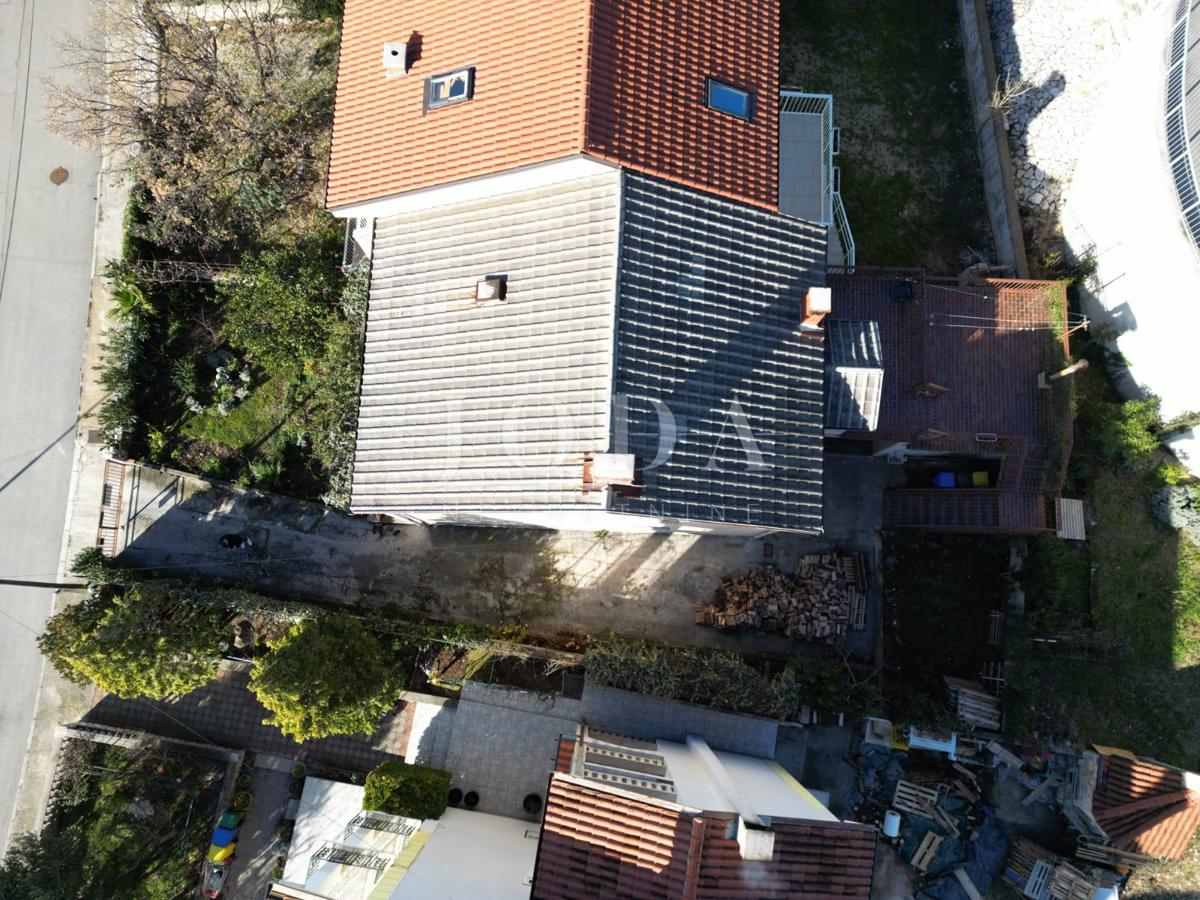 Crikvenica, dvojček na odlični lokaciji