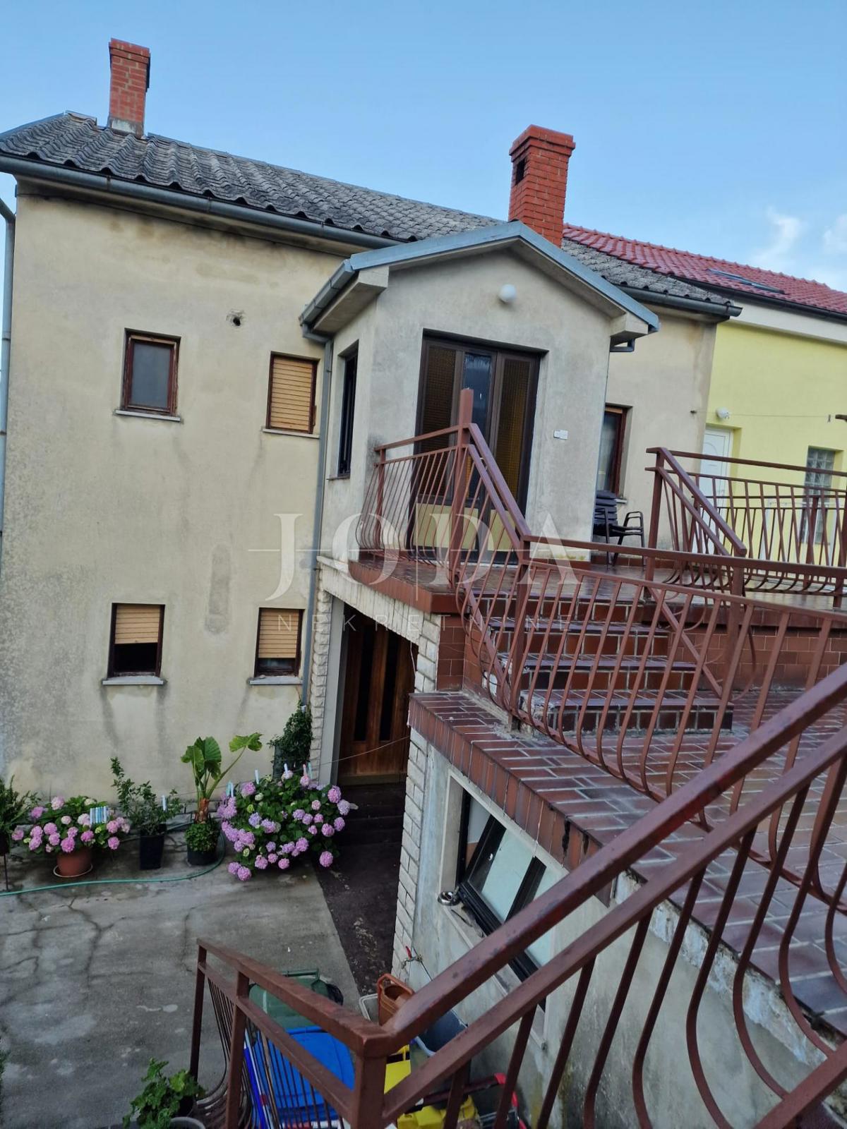 Crikvenica, dvojček na odlični lokaciji