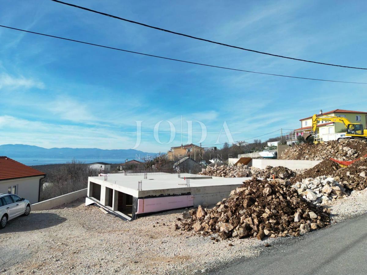 Hiša Šmrika, Kraljevica, 200m2