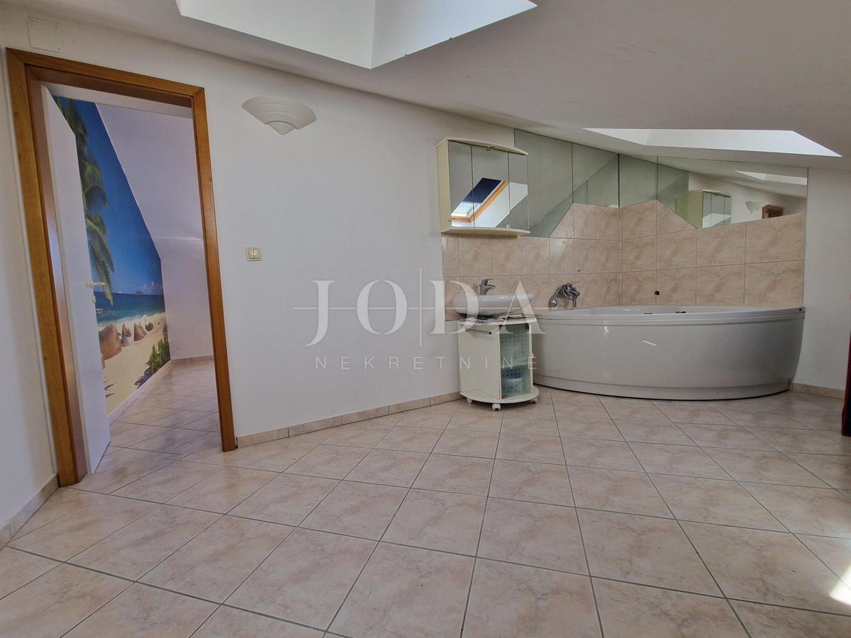 Krk - apartma s pogledom na morje 60 m do plaže