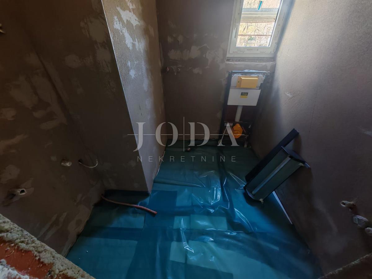 Stanovanje v novi stavbi s pogledom na morje