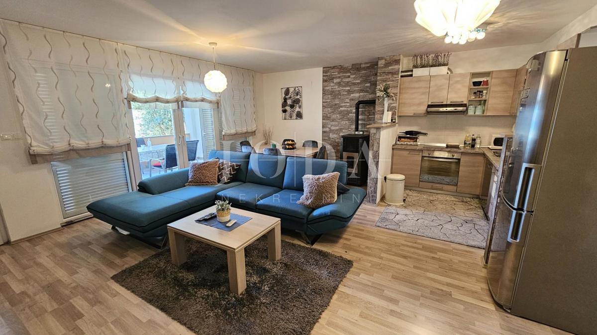 Stanovanje 35 metrov od morja