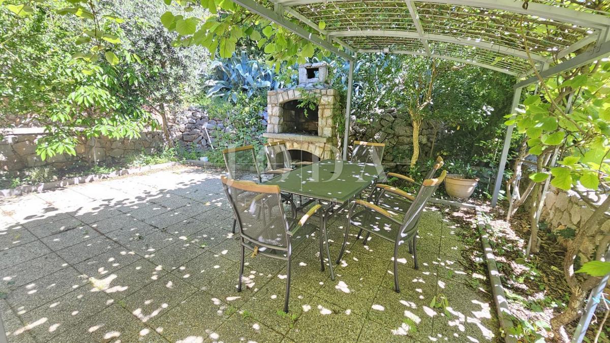 Stanovanje 35 metrov od morja
