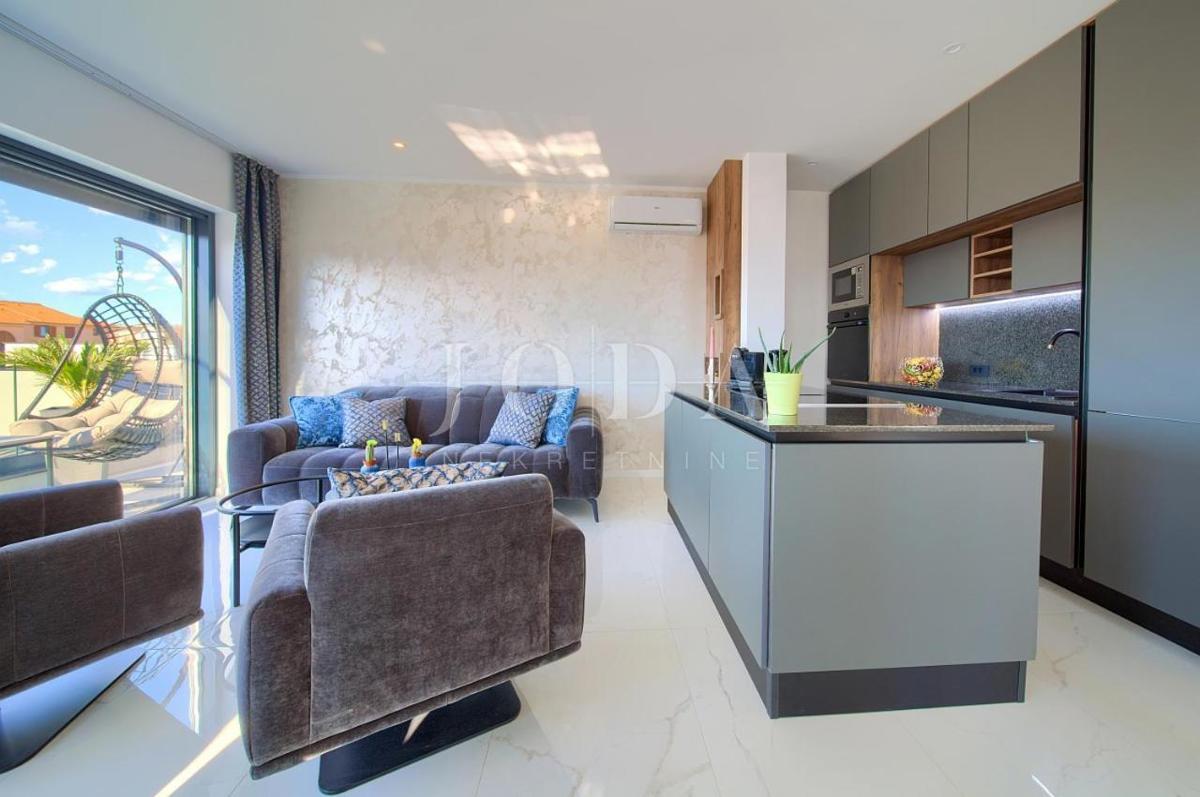 Penthouse v Malinski s pogledom na morje