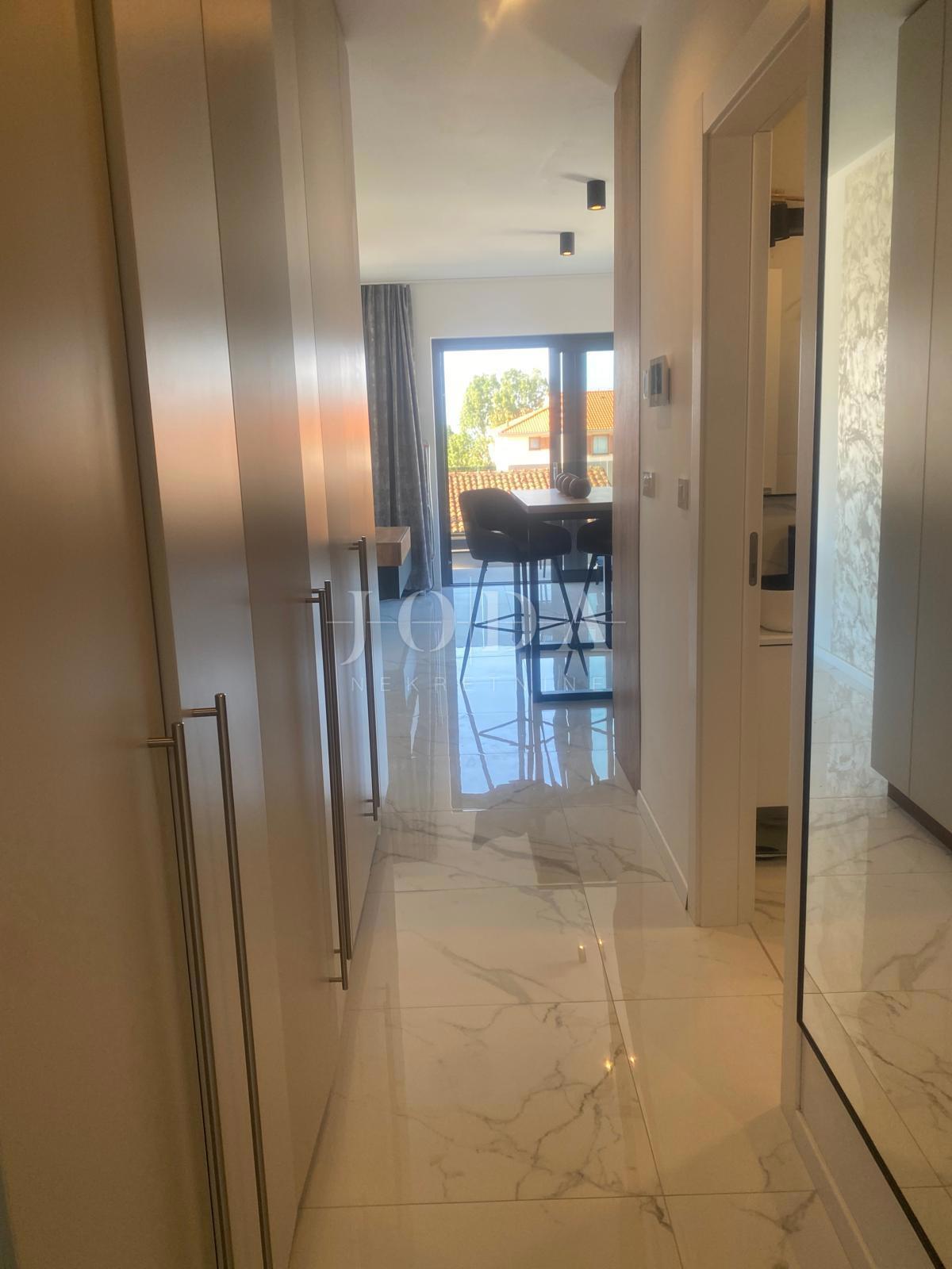 Penthouse v Malinski s pogledom na morje