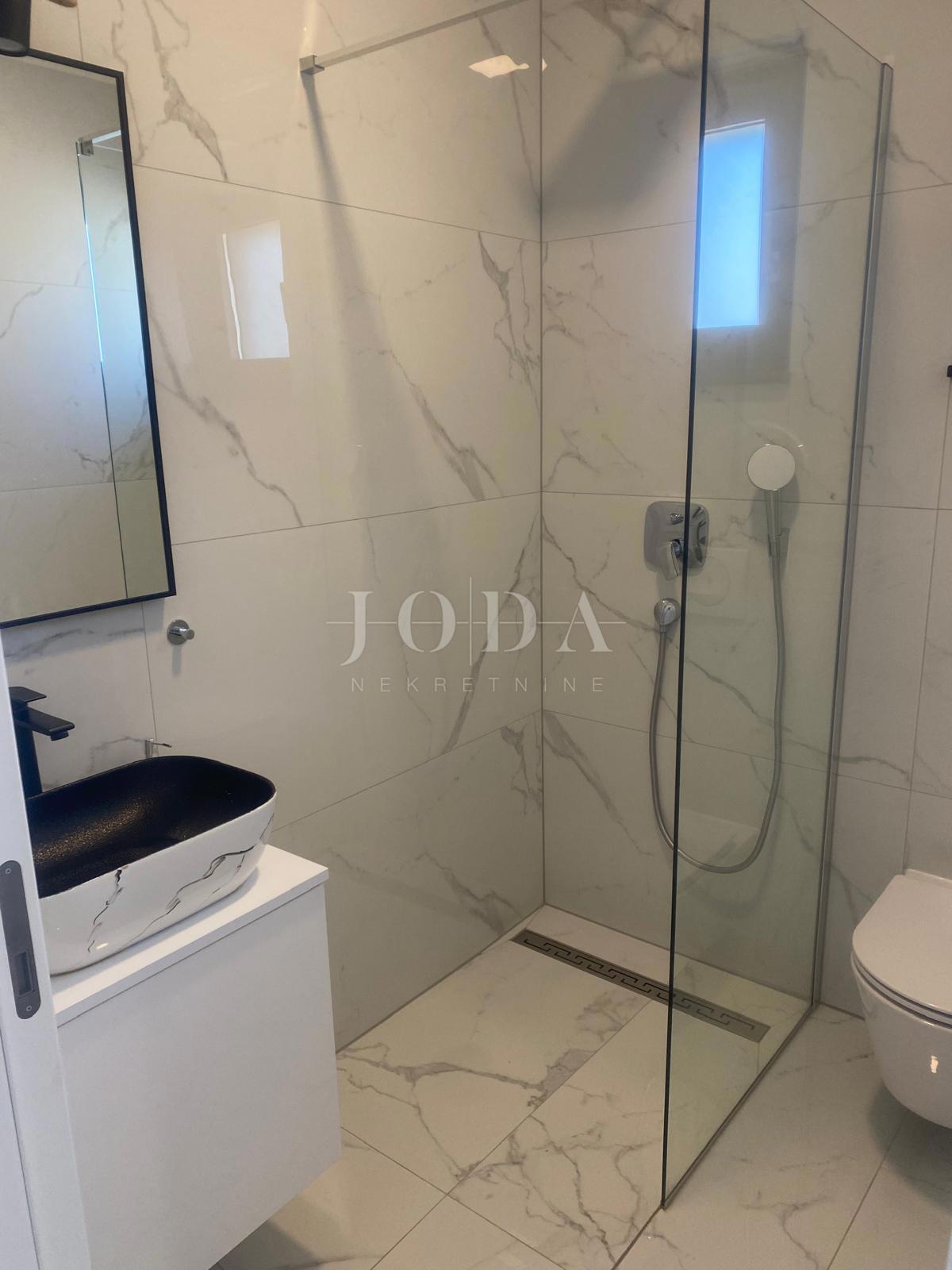 Penthouse v Malinski s pogledom na morje