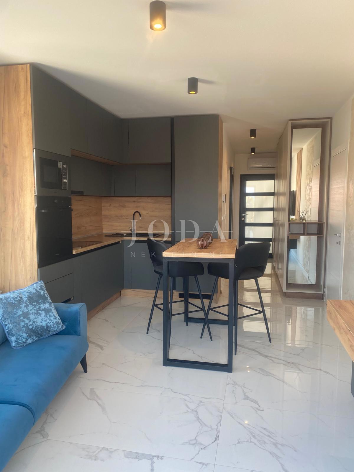 Penthouse v Malinski s pogledom na morje