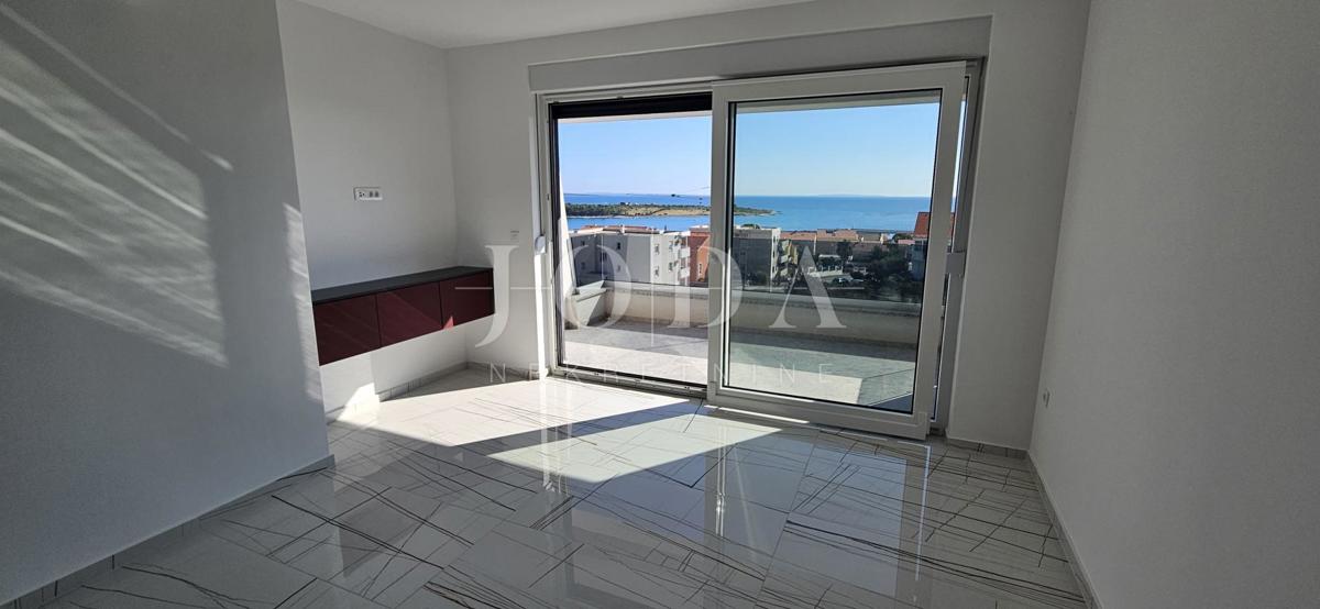 Novalja, novozgrajeni penthouse