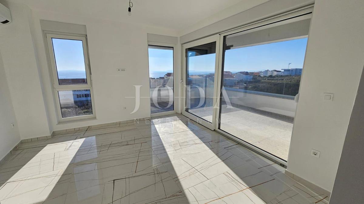 Novalja, novozgrajeni penthouse