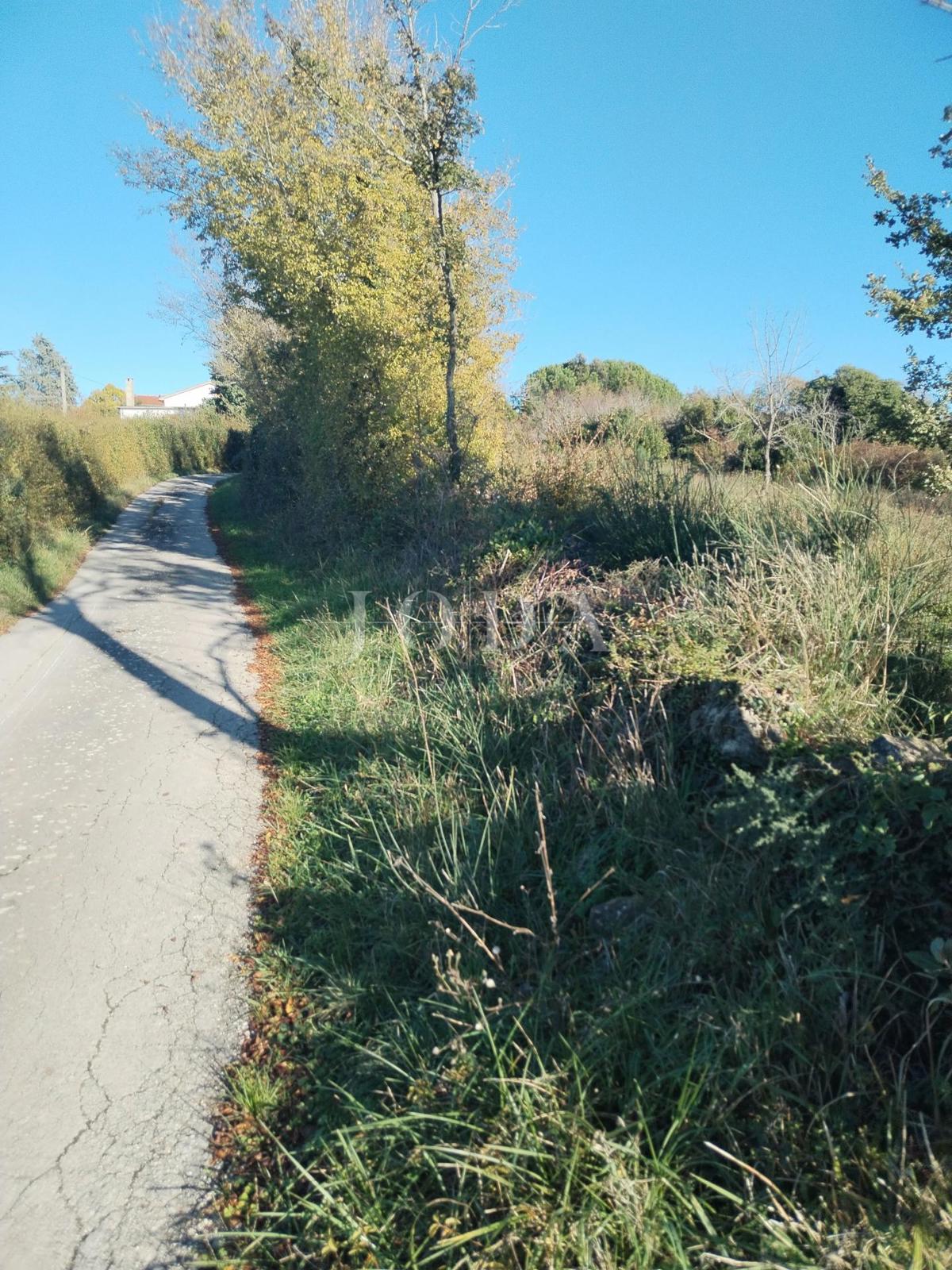 Zemljišče Labin, 930m2