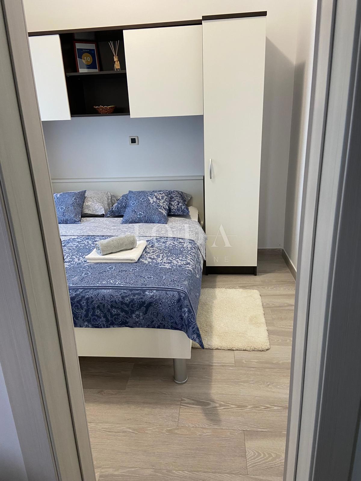 Hiša Barić Draga, Karlobag, 100m2