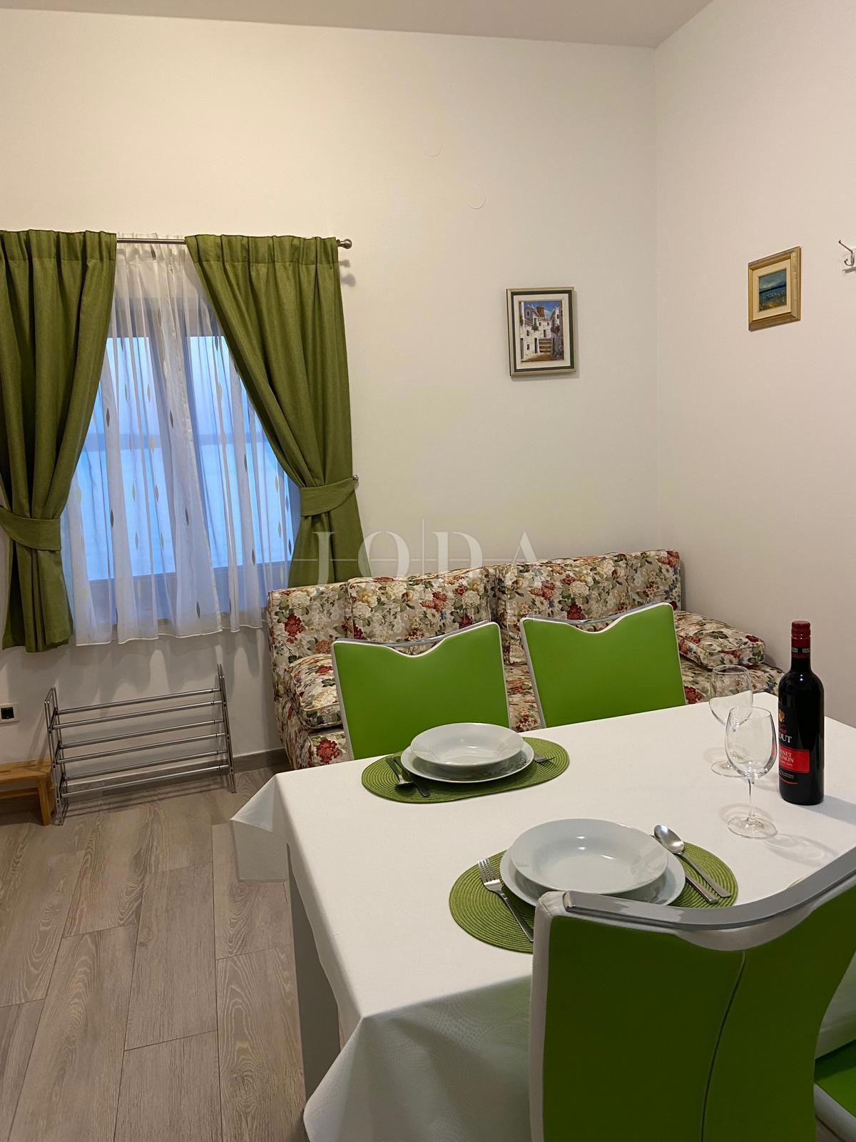 Hiša Barić Draga, Karlobag, 100m2