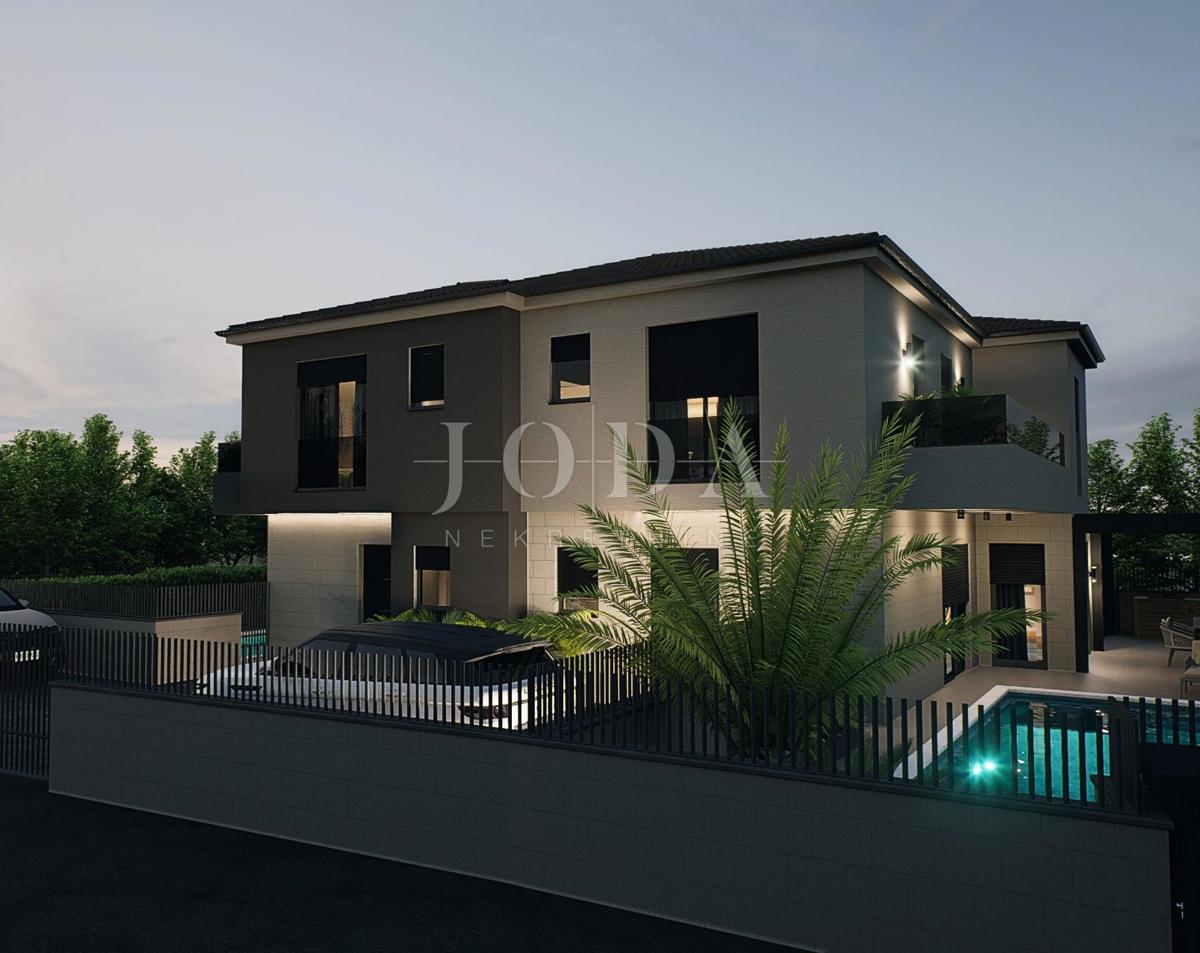 Gradbeno zemljišče s projektno dokumentacijo