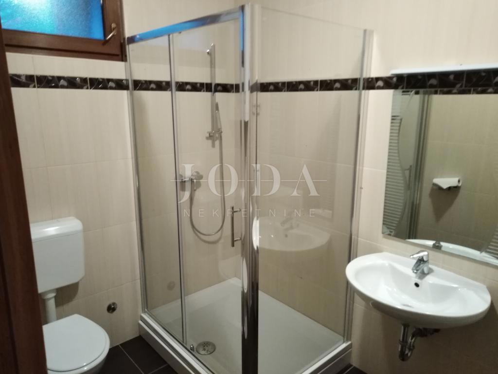 Hiša Novi Vinodolski, 530m2