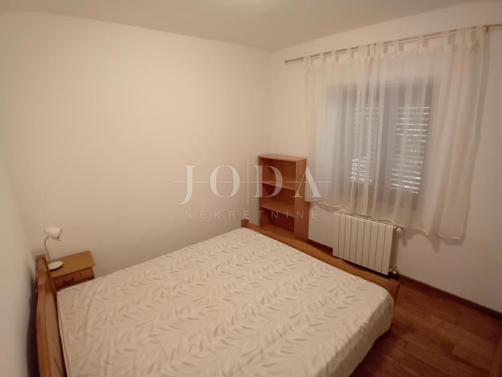 Hiša Novi Vinodolski, 530m2