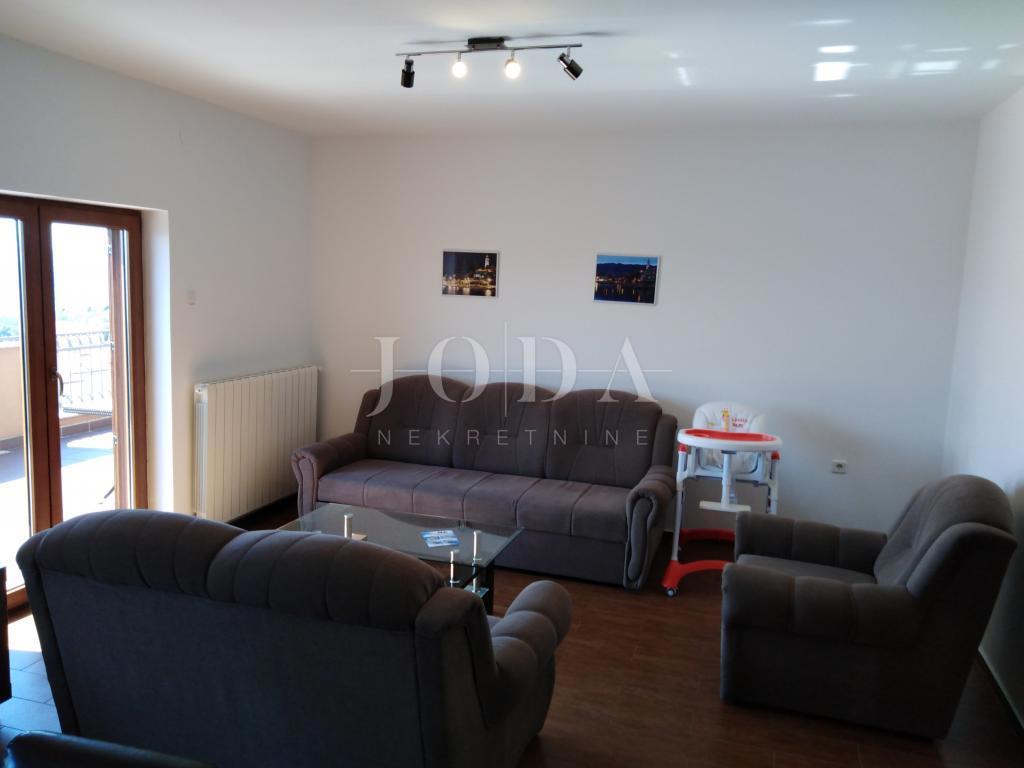 Hiša Novi Vinodolski, 530m2