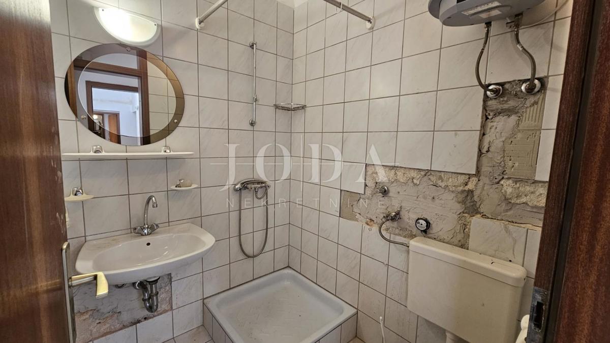 Hiša Dramalj z več stanovanjskimi enotami