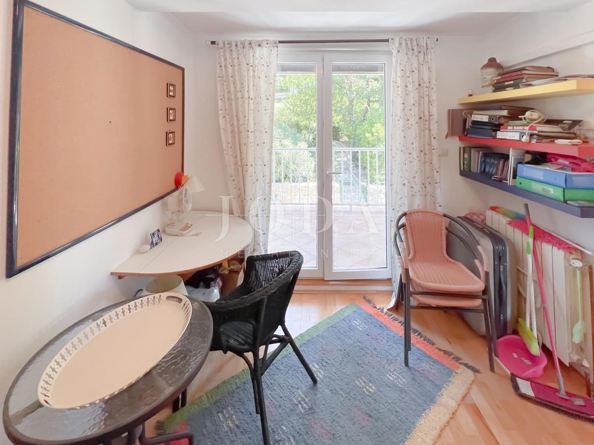 Družinska hiša na vrhunski lokaciji