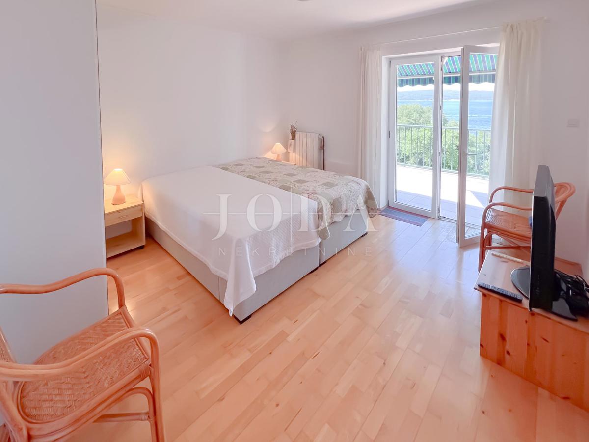 Družinska hiša na vrhunski lokaciji