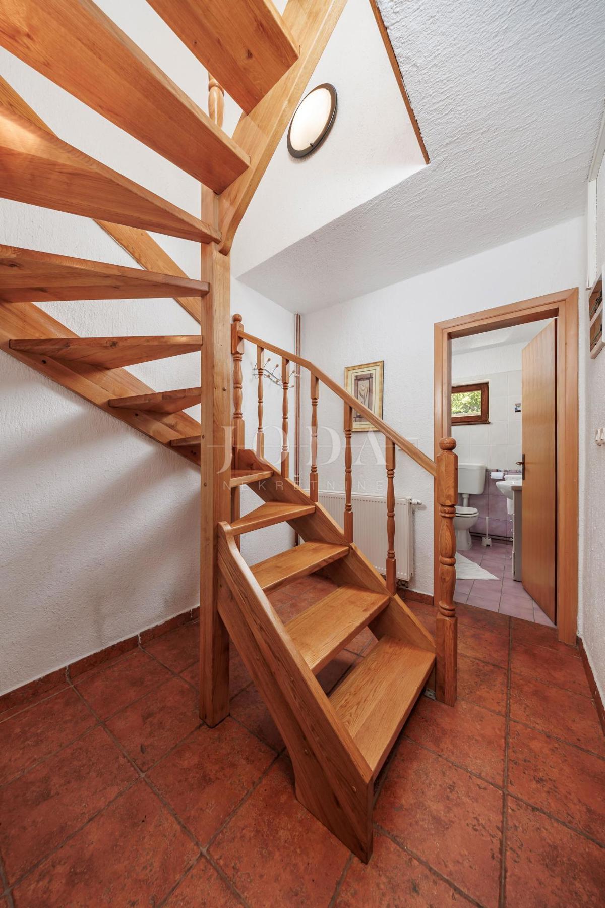 Hiša Volarice, Senj, 100m2