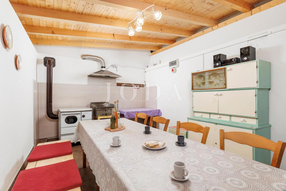 Hiša Volarice, Senj, 100m2