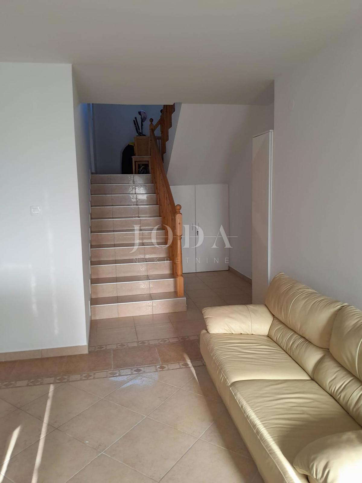 Apartmanska kuća Batomalj, Baška