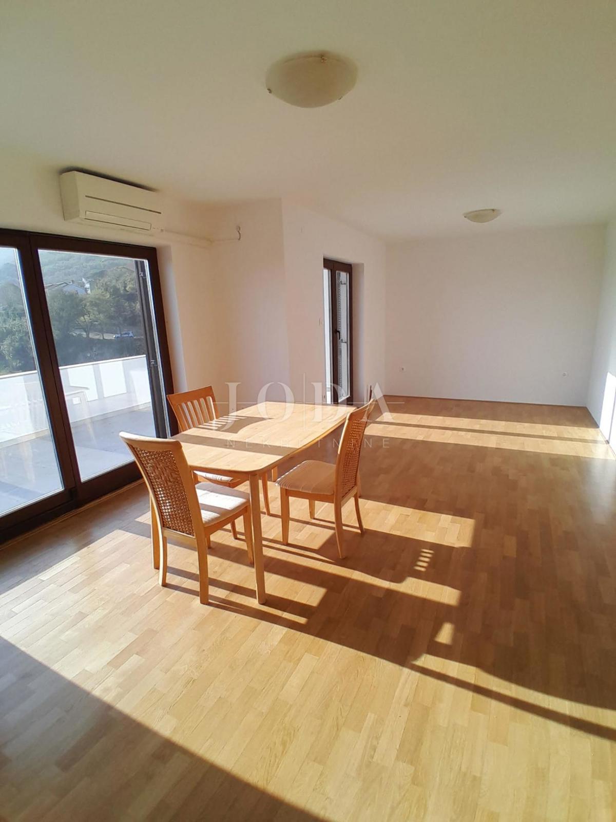 Apartmanska kuća Batomalj, Baška