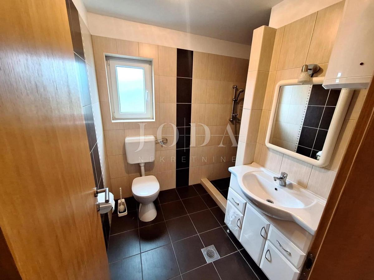 Soline – apartma blizu plaže z odprtim pogledom na morj