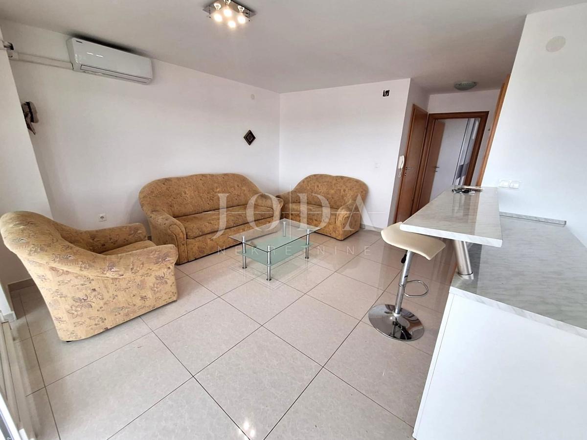 Soline – apartma blizu plaže z odprtim pogledom na morj