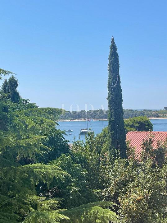 Hiša Novalja, 400m2