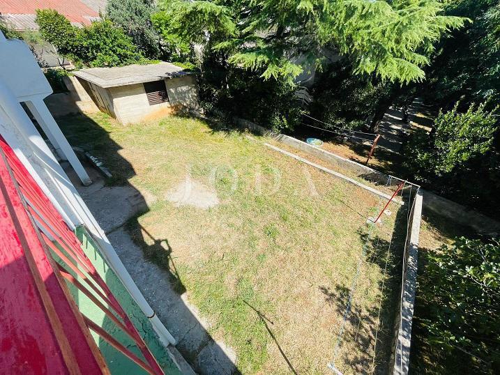 Hiša Novalja, 400m2