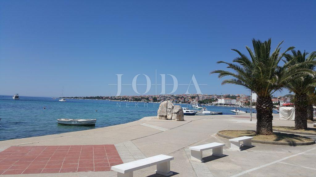 Hiša Novalja, 400m2