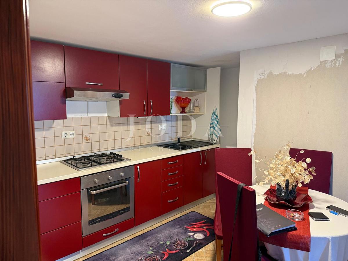 Hiša Šmrika, Kraljevica, 79m2