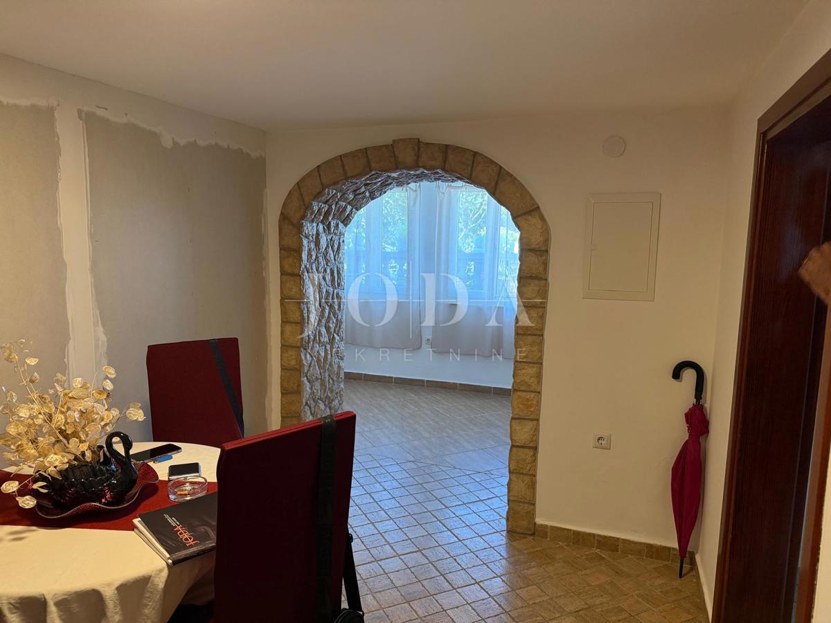 Hiša Šmrika, Kraljevica, 79m2