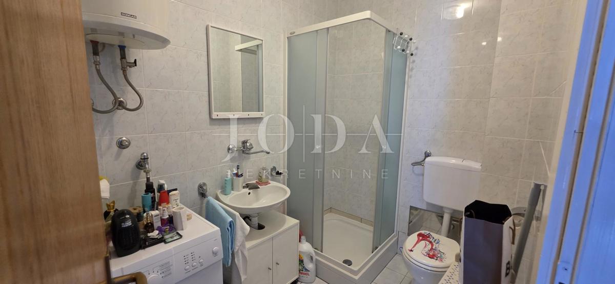 Dramalj, lepo stanovanje z balkonom in pogledom na morje