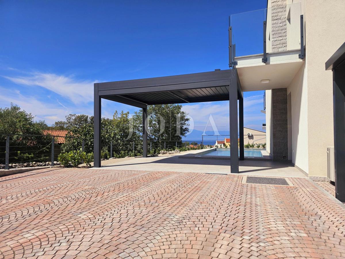 Malinska - nova hiša z bazenom in pogledom na morje!